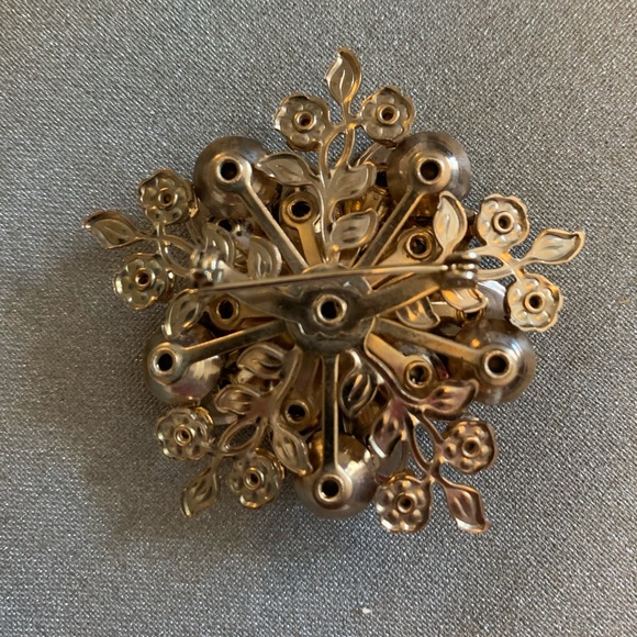 Vintage Mid-Century Red Flower Rhinestone Brooch - Picture 2 of 3